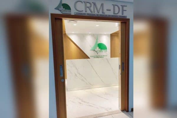 Carta-compromisso com 66 propostas para a saúde é apresentada a candidatos do GDF