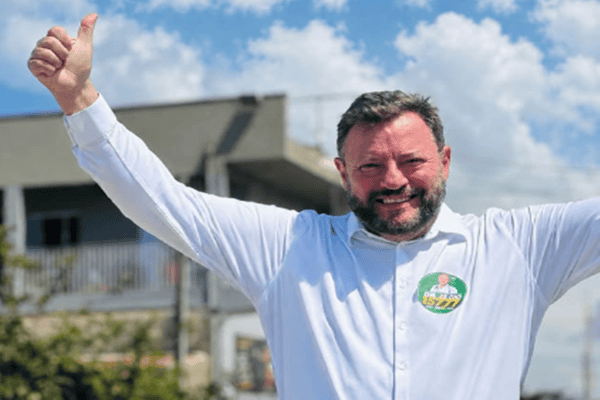 Dr. Elcio esclarece erro de R$ 10 trilhões em doação: “Era R$ 1 mil”