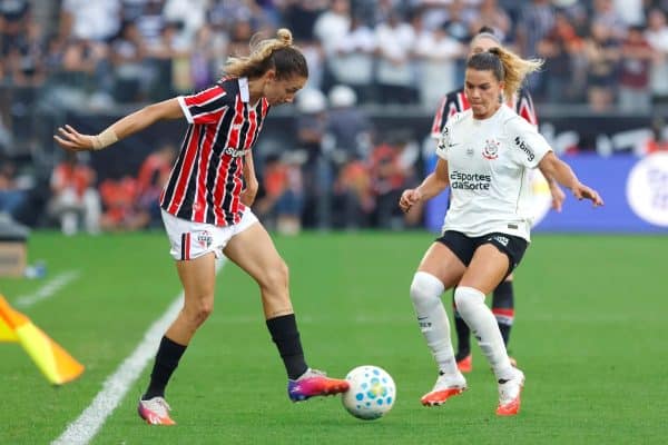 Brasileirão Feminino: São Paulo enfrenta Corinthians após vitória no primeiro jogo