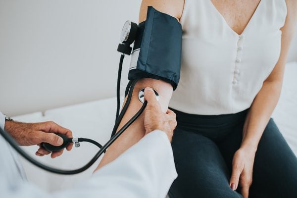 Estudo revela que 6 em cada 10 pessoas não sabem que têm hipertensão
