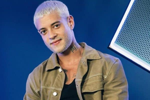 Cantor Nick Cruz relata invasão policial em sua residência no Espírito Santo