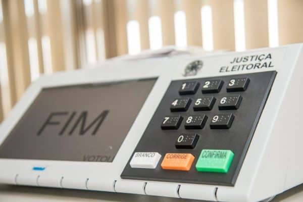 Eleitores devem seguir ordem específica para votação em 4 de outubro