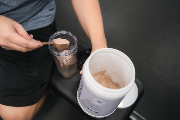 Riscos do Uso de Suplementos Pré-Treino para Jovens Saudáveis