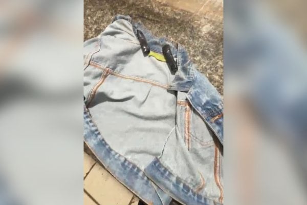 Mulher é presa tentando entrar em presídio do Rio com maconha na jaqueta