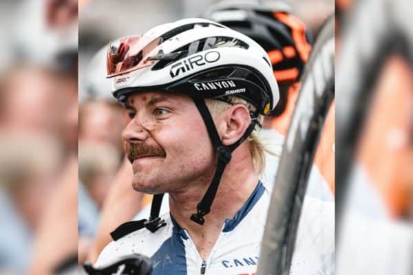 Valtteri Bottas opta por bicicleta e percorre 350 km até Singapura para o GP