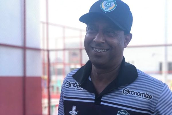 Grêmio lamenta falecimento de Carlos Alberto Dias, ex-jogador do clube em 1993