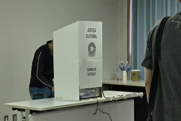 OEA elogia eleições no Brasil, mas alerta para polarização no 2º turno