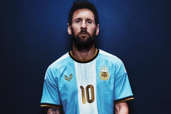 Lionel Messi é visto chorando antes de sua última partida pela Argentina