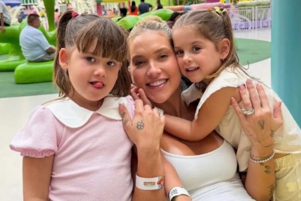 Virginia Fonseca compartilha hábito com as filhas que muitos consideram brega