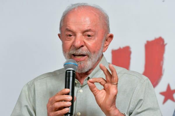 Lula utiliza vídeos selfie no TikTok para tentar reverter eleição
