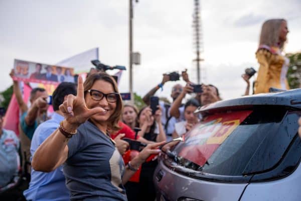 Janja defende sua participação na campanha de Lula após críticas de Kátia Abreu