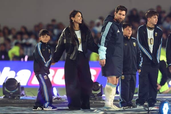 Antonela Roccuzzo destaca despedida emocionante de Messi da seleção argentina