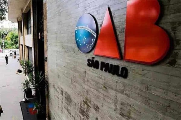OAB-SP Processa Empresa de IA por Produção de Peças Jurídicas