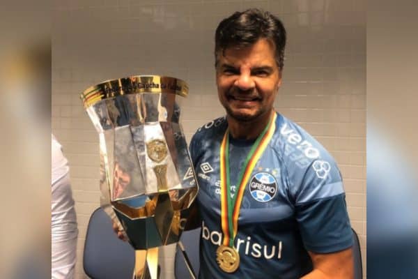 Auxiliar do Grêmio, Alexandre Mendes, é preso pela PF por descumprir medida protetiva
