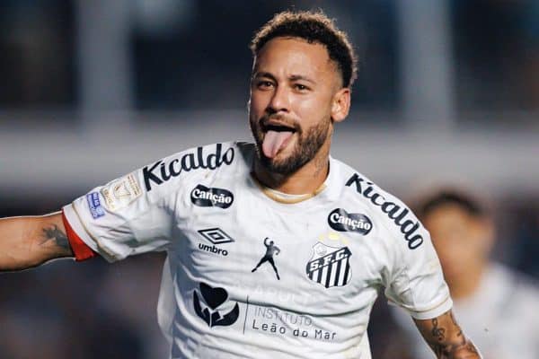 Neymar marca novamente após mais de dois meses em empate contra o Flamengo