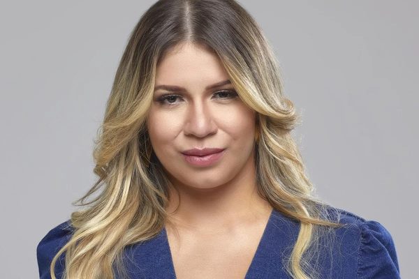 Exposição de Marília Mendonça e peças com Duvivier agitam o fim de semana em SP
