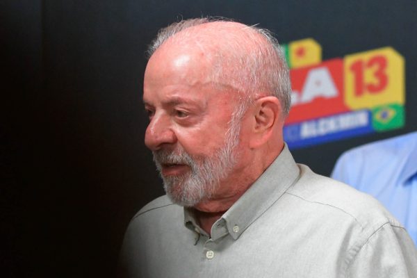 Campanha de Lula destaca 35 viradas históricas em eleições com Flávio na liderança