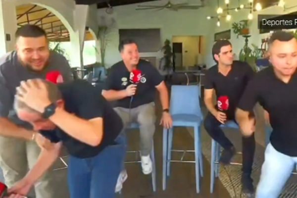 Programa de TV no Panamá registra momento em que terremoto atinge o país