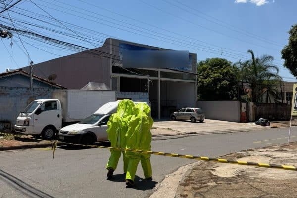 Trabalhador é hospitalizado após vazamento de amônia em Goiânia