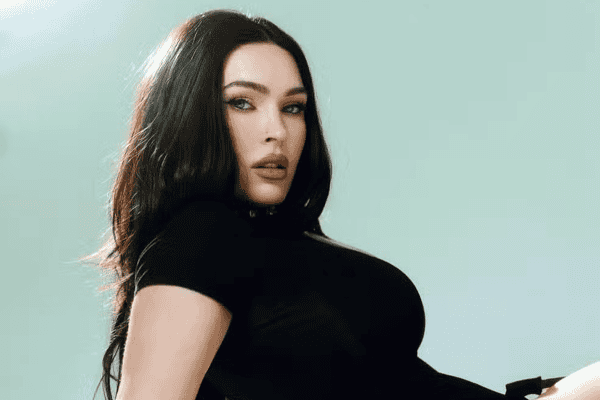 Megan Fox lança perfil em site +18 e sobrecarga derruba a plataforma