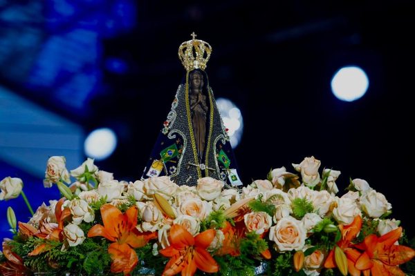 Nossa Senhora Aparecida: História e Milagres da Padroeira do Brasil