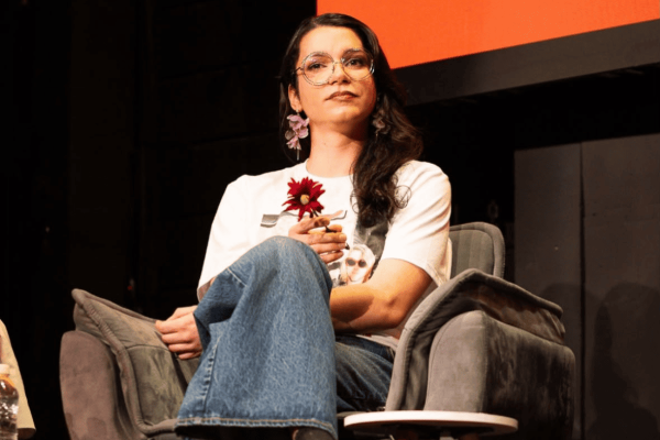 “Deputada trans eleita em SP, Sofia Favero, defende elevação do debate político”