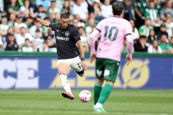 Coritiba e Botafogo empatam e continuam série negativa no Brasileirão