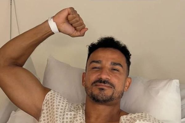 Danilo, do Flamengo, comemora sucesso de cirurgia e brinca com filho tricolor