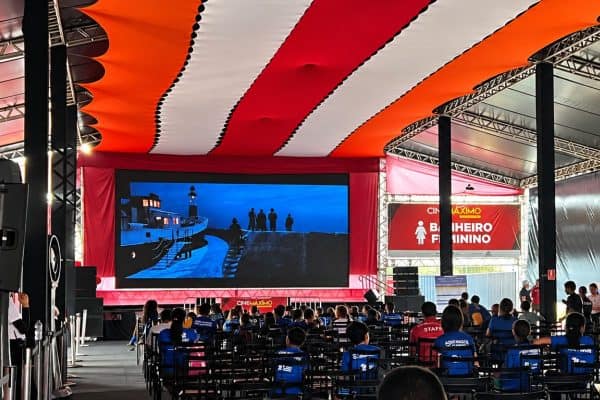 Cinemáximo leva sessões gratuitas de cinema e oficinas à Estrutural até 17 de outubro