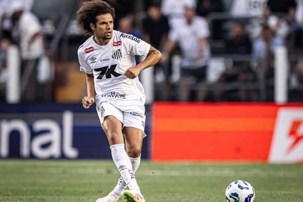 Willian Arão se lesiona e Santos enfrenta novos desfalques no Brasileirão