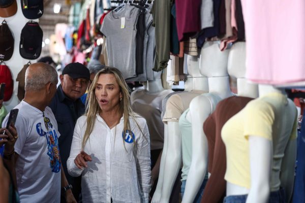 Celina Leão participa de encontros com comunidade e setor agro em campanha