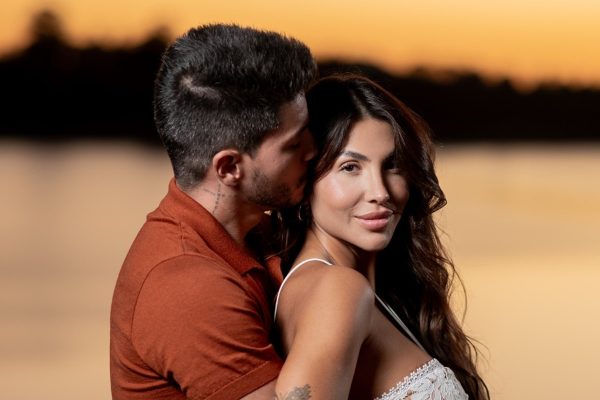 Jheny Santucci anuncia nome da filha que espera com Arthur Aguiar