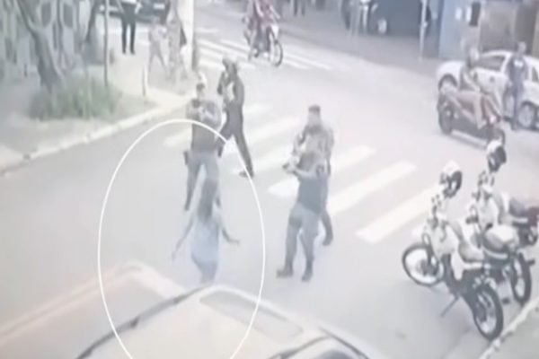 Justiça de SP concede liberdade provisória a PM que matou mulher em surto