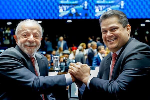 PP e União Brasil retiram apoio a Alcolumbre na corrida pelo Congresso