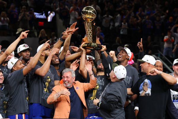 NBA inicia temporada nesta terça (20/10) com LeBron James nos 76ers e entrega de anéis
