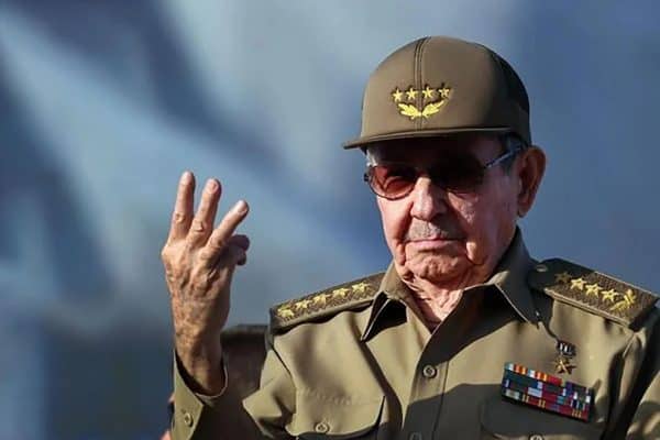 Justiça da Flórida emite mandado de prisão para Raúl Castro por caso de 1996