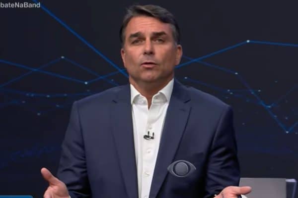 Aliados de Flávio Bolsonaro Planejam Ignorar Quebra de Sigilo Iniciada por Lula