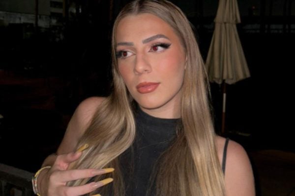 Influenciadora Malévola Alves detida no Egito destaca desafios para pessoas trans