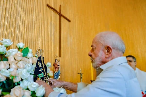 Lula pede voto consciente e baseado na verdade em carta aos católicos