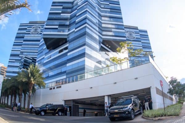 PF apreende R$ 51 milhões em operações contra crimes eleitorais em 2026
