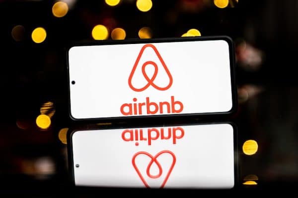 Airbnb Proíbe Anfitriões de Exigir Tarefas de Limpeza no Check-Out