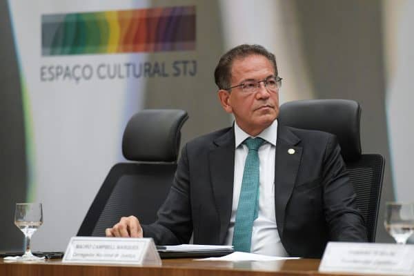CNJ investiga juiz por decisões sobre cursos de medicina em Brasília