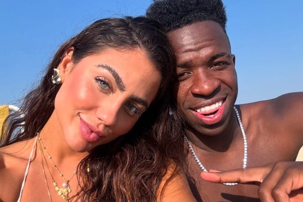 Ex-A Fazenda, Catherine reclama de ser tratada como affair de Neymar e Vini Jr.