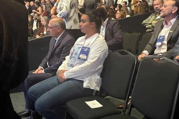 Mãe de Ana Clara: “Ele sequer olhou nos meus olhos”; Flávio errou o nome da menina na TV