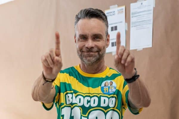 “Campanha terminou com a melhor expectativa”, diz Gustavo Rocha após votar