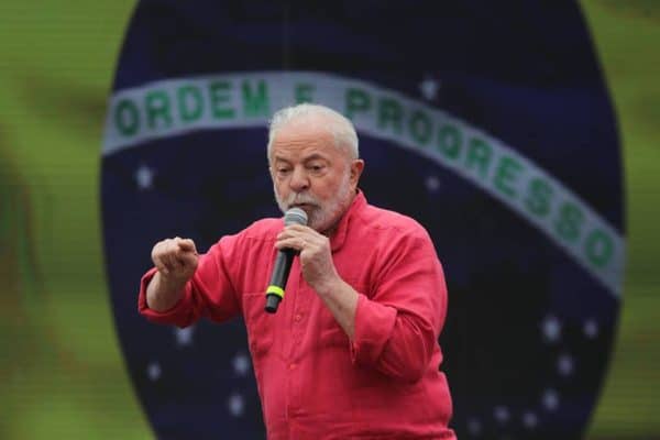 Campanha de Lula solicita ao STF extensão do horário de votação em todo o país