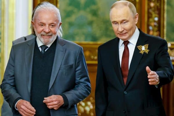 Putin parabeniza Lula pelo 4º mandato e defende parceria com Brasil