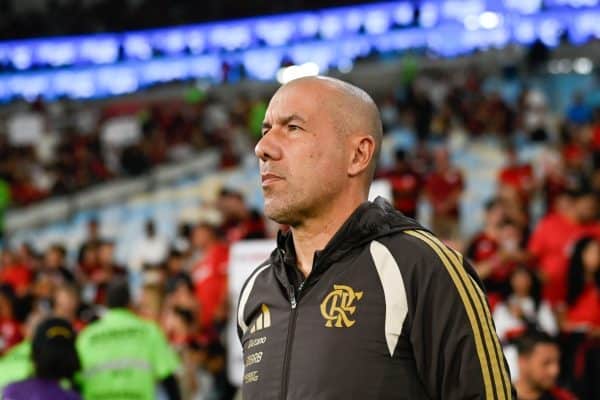 Leonardo Jardim comenta vitória do Flamengo sobre Atlético-MG: “Emoção”