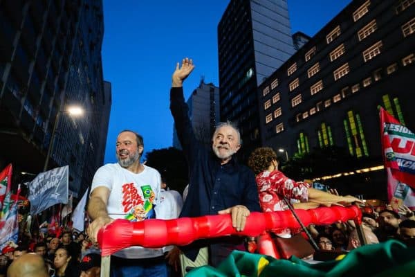 Além de Janones: como o PT buscou a virada contra Flávio em Minas