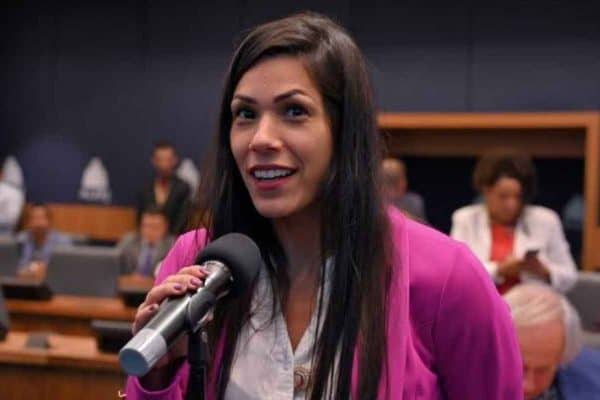 MPT processa deputada mais votada do RJ por estimular demissão de petistas